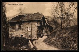AK Blonay, les Coires, Maisons rurales le long d`un chemin